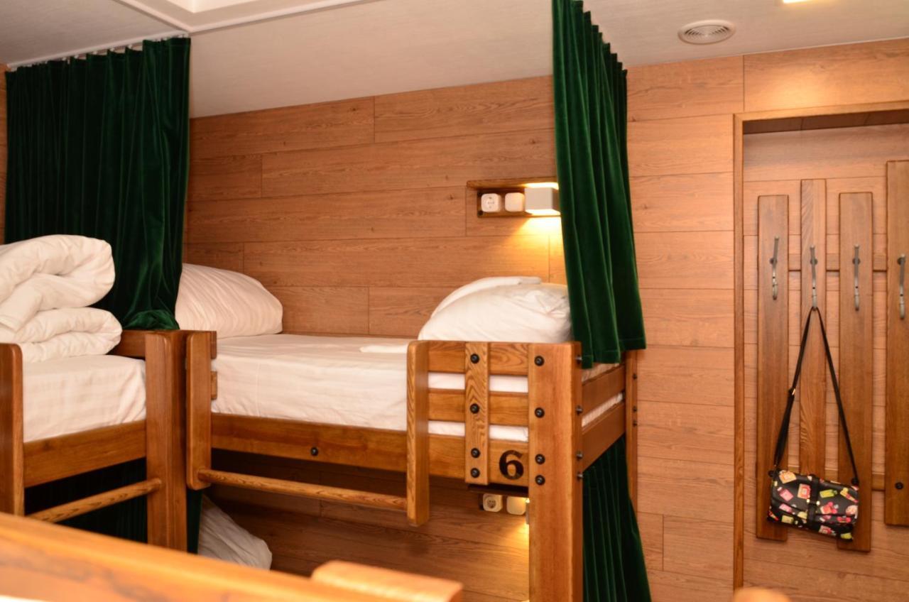 Music Hostel Полтава Экстерьер фото